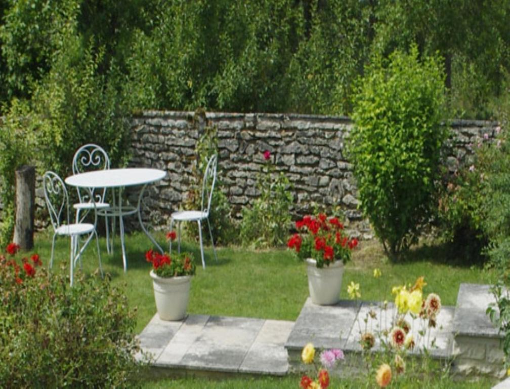 Le Clos Du Murier Chassignelles Ngoại thất bức ảnh